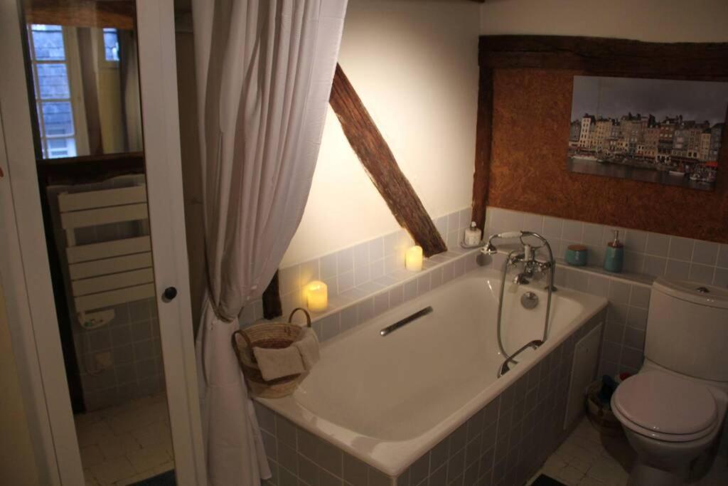Cosy Studio Place Sainte Catherine Honfleur Exterior foto